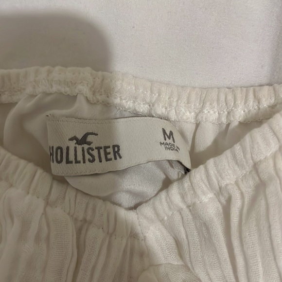 Hollister ￼Peplum white top size M - Picture 3 of 3